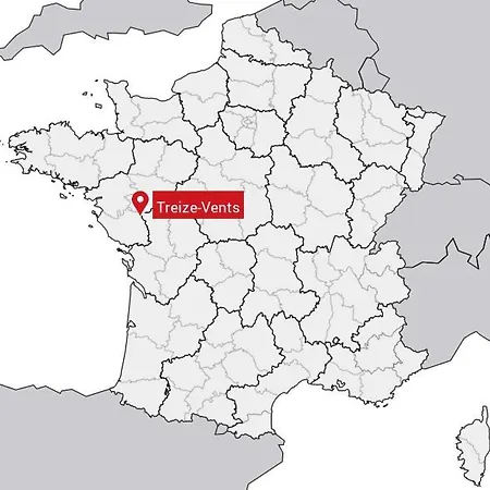 Holiday home Les Logis Des A 15 Minutes Du Puy Dufou *